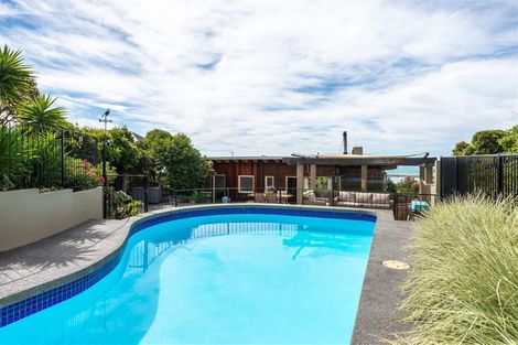 Photo of property in 198 Mount Pleasant Road, Mount Pleasant, Christchurch, 8081