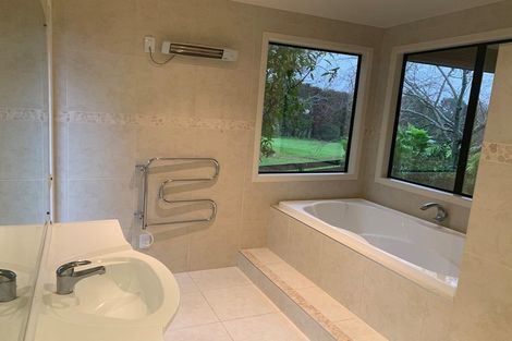 Photo of property in 16 Sinton Road, Hobsonville, Auckland, 0618