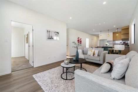 Photo of property in 6 Woven Place, Karaka, Papakura, 2113