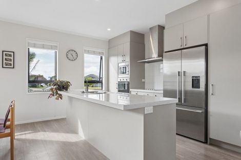 Photo of property in 12 Kanono Close, Papamoa Beach, Papamoa, 3118