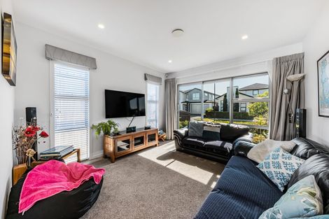 Photo of property in 15 Makete Crescent, Hobsonville, Auckland, 0618