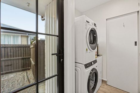 Photo of property in 24 Heathglen Avenue, Parklands, Christchurch, 8083
