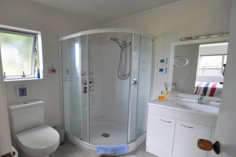 Photo of property in 8 Pleasant Place, Pauanui, Hikuai, 3579