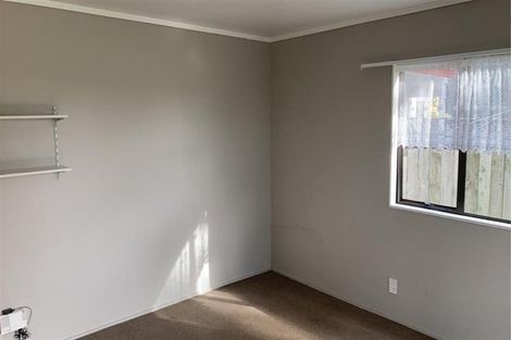 Photo of property in 17 Oakmont Place, Wattle Downs, Auckland, 2103