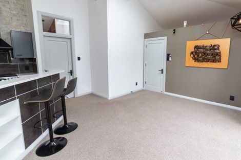 Photo of property in 30 Collins Avenue, Tawa, Wellington, 5028