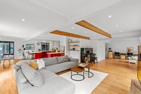Photo of property in 143 Straven Road, Fendalton, Christchurch, 8014