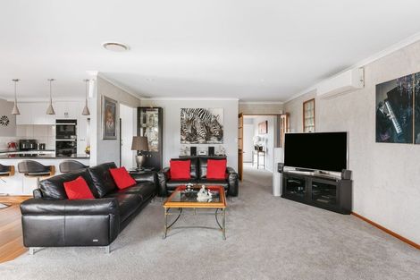 Photo of property in 9 Ashwood Grove, Omokoroa, 3114