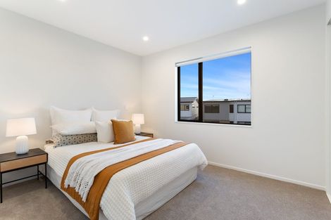 Photo of property in 12 Tara Lane, Manurewa, 2102