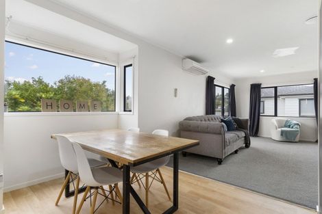 Photo of property in 39 Garton Drive, Massey, Auckland, 0614