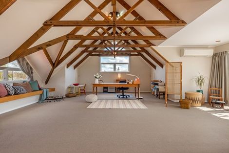 Photo of property in 37 Park Road, West End, Palmerston North, 4412