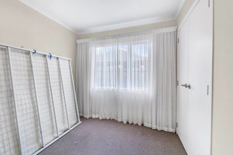 Photo of property in 32 Carroll Place, Owhata, Rotorua, 3010