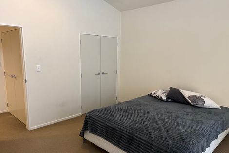 Photo of property in Terrace Heights Apartments, 2/163p The Terrace, Wellington Central, Wellington, 6011