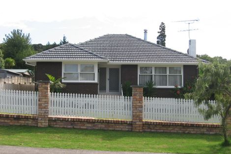 Photo of property in 42 Hilling Street, Titirangi, Auckland, 0604