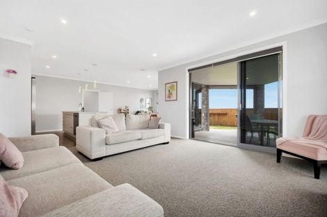 Photo of property in 14 Kanono Close, Papamoa Beach, Papamoa, 3118
