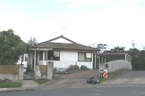 Photo of property in 12 Landsdale Place, Massey, Auckland, 0614