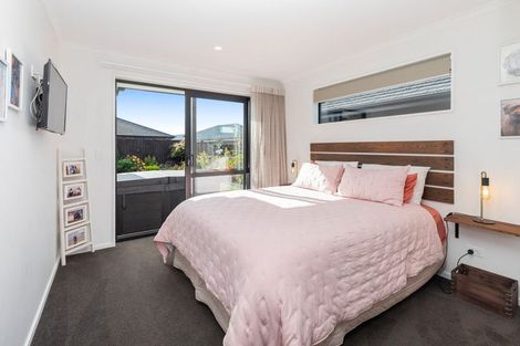 Photo of property in 3 Pierce Street, Marshland, Christchurch, 8083