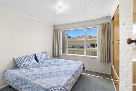 Photo of property in 2/20 Huatoki Street, Vogeltown, New Plymouth, 4310