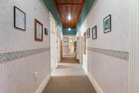 Photo of property in 30 Camberwell Road, Hawera, 4610