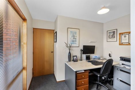 Photo of property in 12 Greystoke Lane, Avonhead, Christchurch, 8042