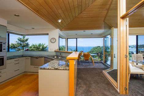 Photo of property in 33 Beulah Avenue, Rothesay Bay, Auckland, 0630