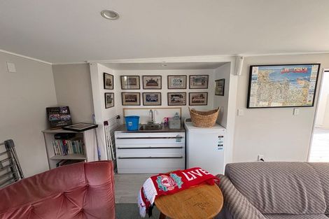 Photo of property in 70 Shrimpton Road, Haumoana, 4102