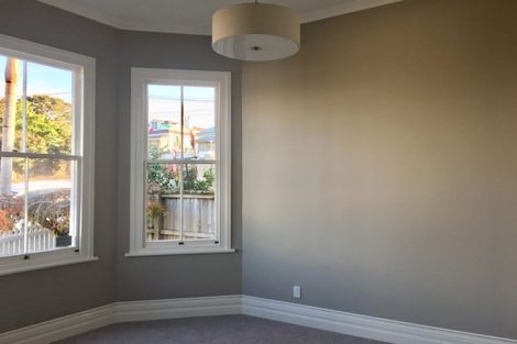 Photo of property in 2 Milton Road, Northcote Point, Auckland, 0627