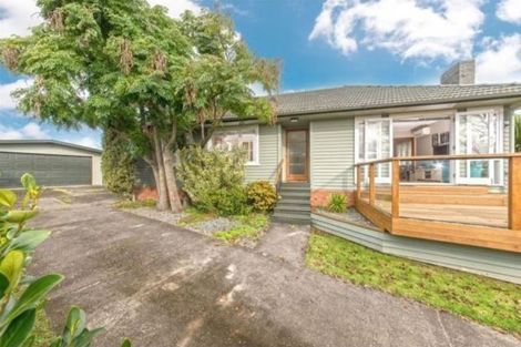 Photo of property in 37 Kervil Avenue, Te Atatu Peninsula, Auckland, 0610