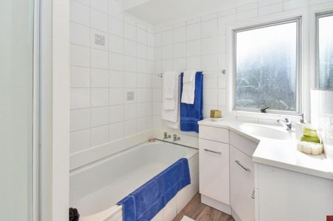 Photo of property in 260 Great South Road, Manurewa, Auckland, 2102