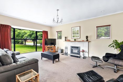 Photo of property in 75 Main North Road, Geraldine, 7930