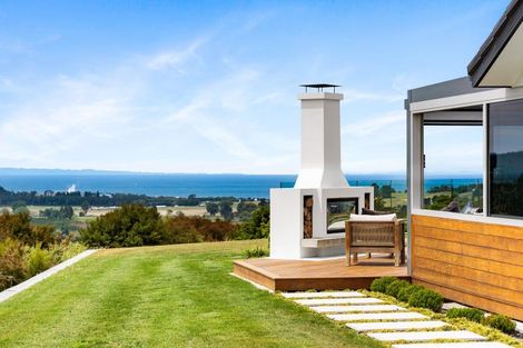 Photo of property in 92 Eskridge Drive, Eskdale, Napier, 4182