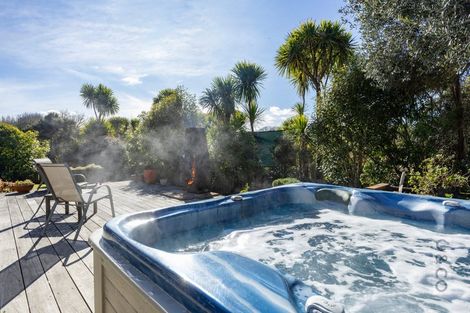 Photo of property in 19 Solan Drive, Waimauku, 0812