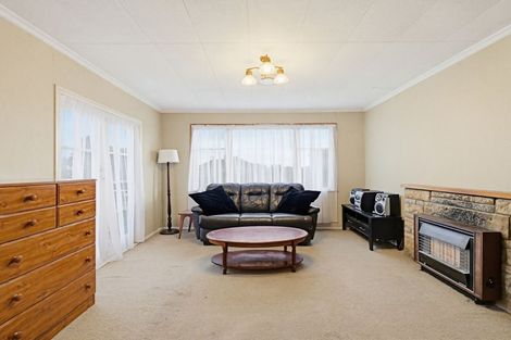 Photo of property in 90 Manuka Street, Castlecliff, Whanganui, 4501