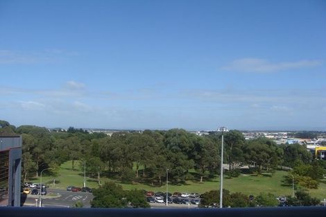 Photo of property in 1507/17 Osterley Way, Manukau, Auckland, 2104