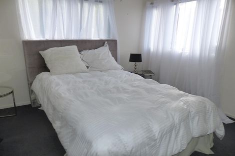 Photo of property in 9 Corsham Grove, Churton Park, Wellington, 6037