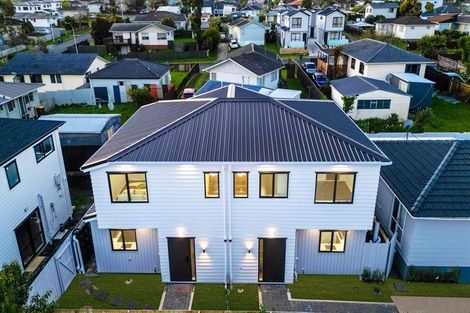 Photo of property in 7a Gambare Place, Wattle Downs, Auckland, 2103