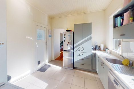 Photo of property in 11 Lyon Street, Marton, 4710