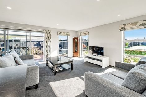 Photo of property in 56 Lewis Crescent, Rolleston, 7614