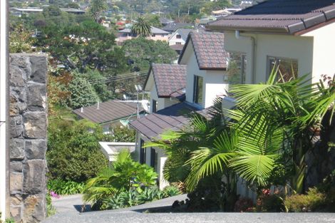 Photo of property in 4a Scarboro Terrace, Murrays Bay, Auckland, 0630