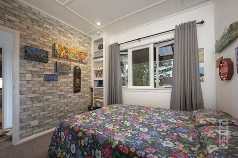 Photo of property in 50 Great North Road, Riverhead, 0820