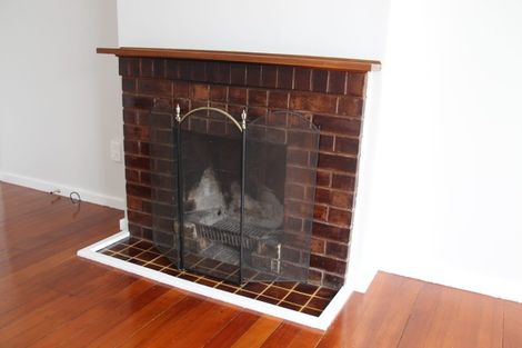 Photo of property in 33 Rimu Street, New Lynn, Auckland, 0600