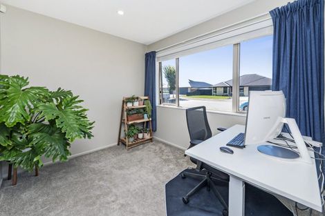 Photo of property in 11 Granite Drive, Rolleston, 7614