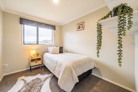 Photo of property in 9 Colin Guppy Crescent, Riverstone Terraces, Upper Hutt, 5018