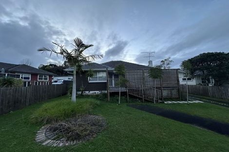 Photo of property in 42 Hilling Street, Titirangi, Auckland, 0604