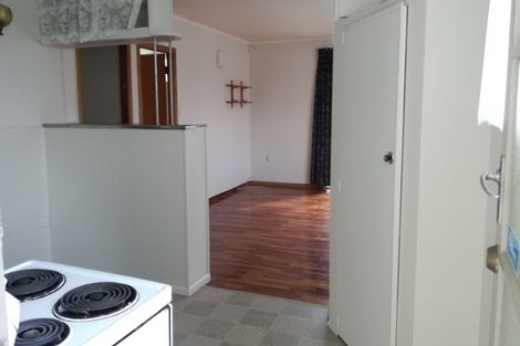 Photo of property in 14 Youngs Road, Papakura, 2110