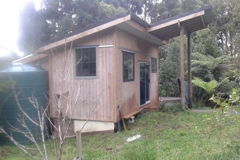 Photo of property in 82 Opanuku Road, Henderson Valley, Auckland, 0612