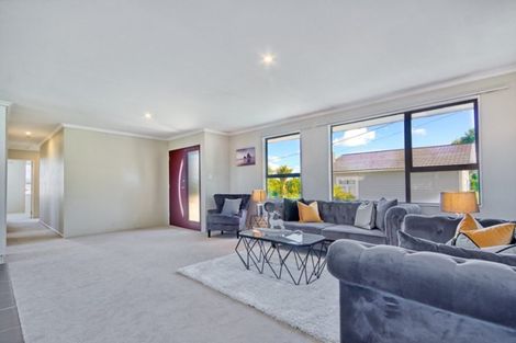 Photo of property in 1/185 Royal Road, Massey, Auckland, 0614