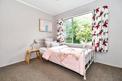 Photo of property in 10 Seaview Rise, Waiuku, 2123