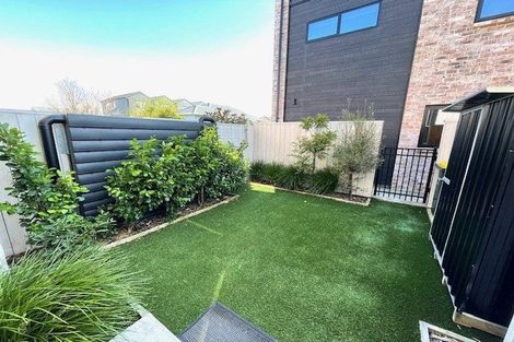 Photo of property in 2/57 Taikata Road, Te Atatu Peninsula, Auckland, 0610