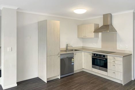 Photo of property in 8 Chiefs Court, Hamilton East, Hamilton, 3216