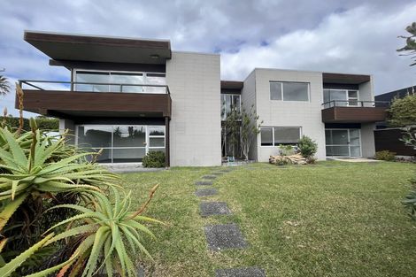 Photo of property in 1/42 Rothesay Bay Road, Rothesay Bay, Auckland, 0630
